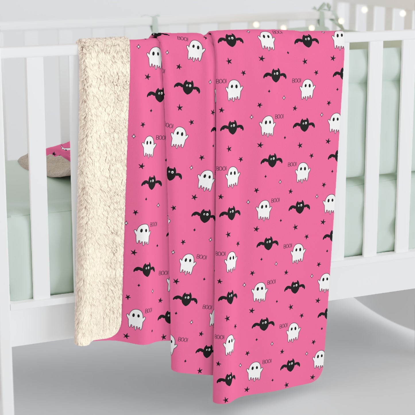 BOO Ghosts & Bats Sherpa Fleece Blanket, Halloween Throw Blanket Pink - HolidayShoppingFinds