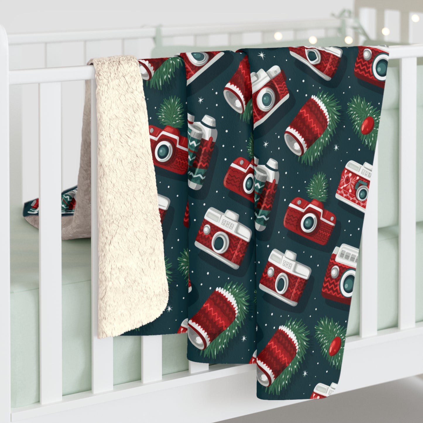 Vintage Cameras Sherpa Blanket, Retro Green Throw Blanket, Photography Lover Photographer Gift - HolidayShoppingFinds
