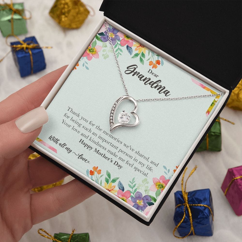 Grandma Gift Necklace from Grandchildren, Grandmother Mothers Day Gift - HolidayShoppingFinds