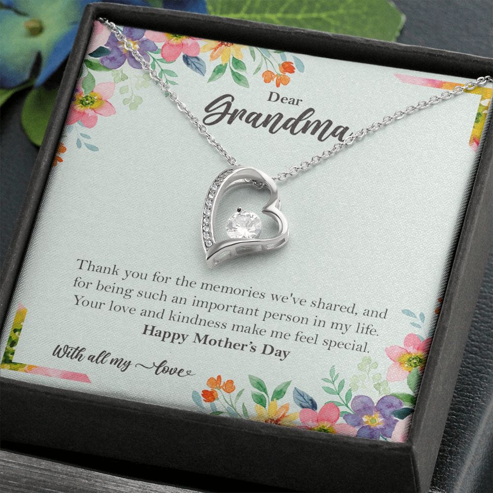 Grandma Gift Necklace from Grandchildren, Grandmother Mothers Day Gift - HolidayShoppingFinds