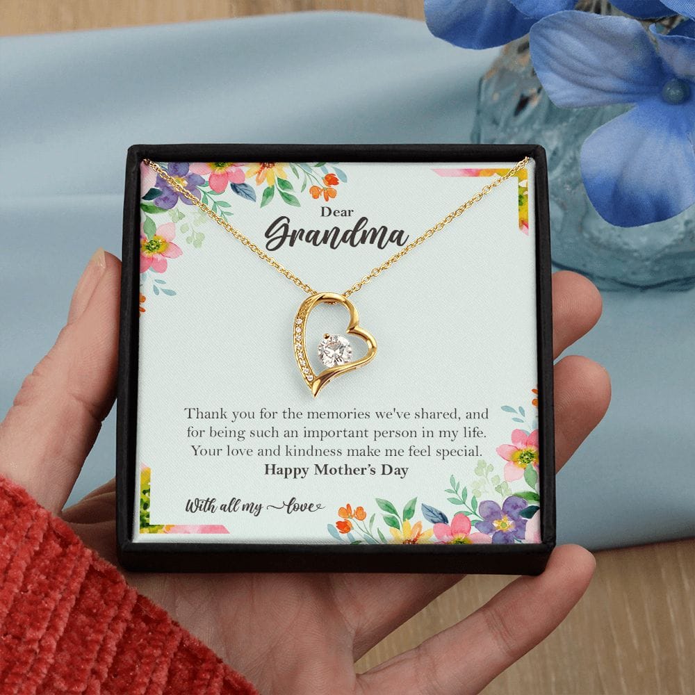 Grandma Gift Necklace from Grandchildren, Grandmother Mothers Day Gift - HolidayShoppingFinds