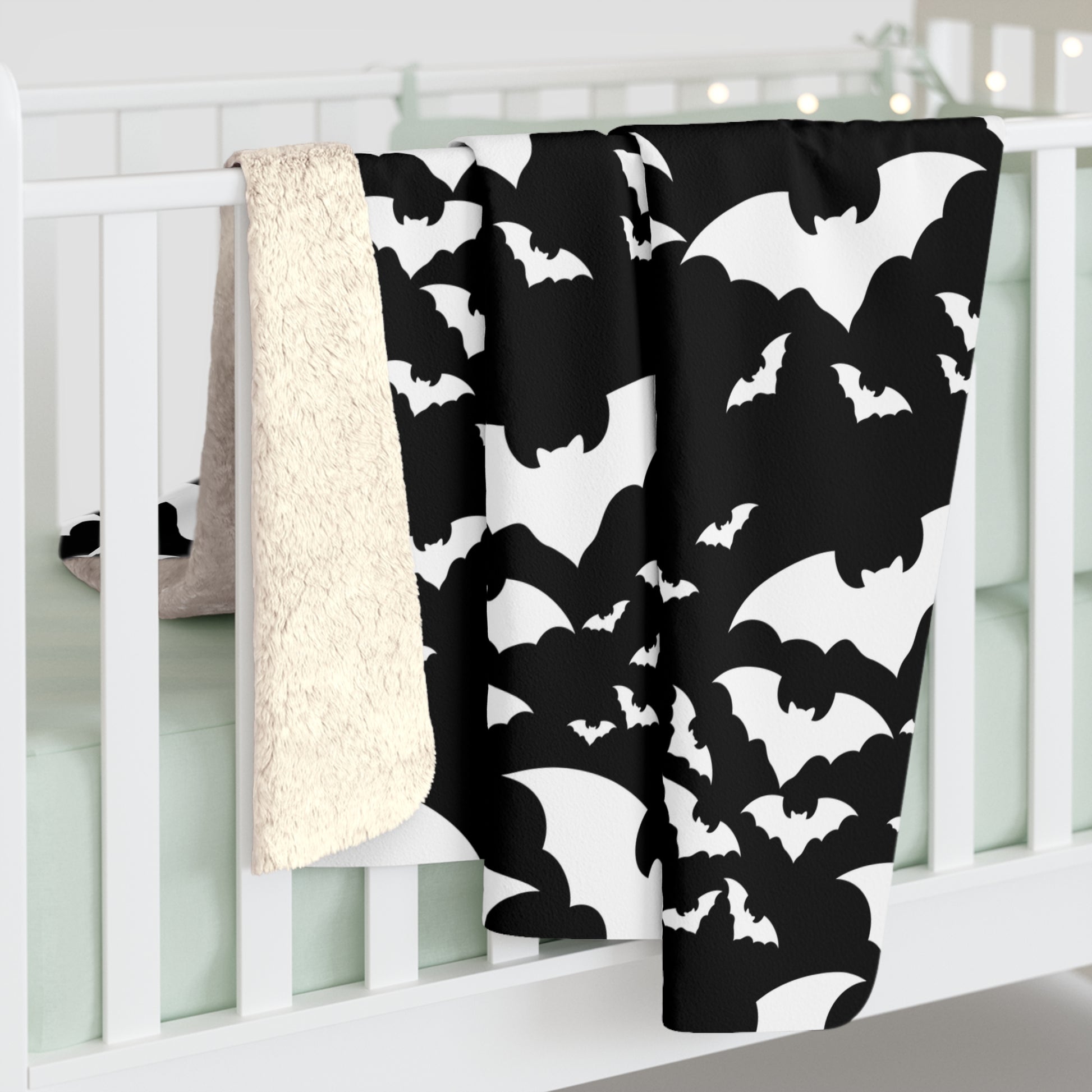 Spooky Bats Sherpa Fleece Blanket, Halloween Gothic Throw Blanket B&W    - HolidayShoppingFinds