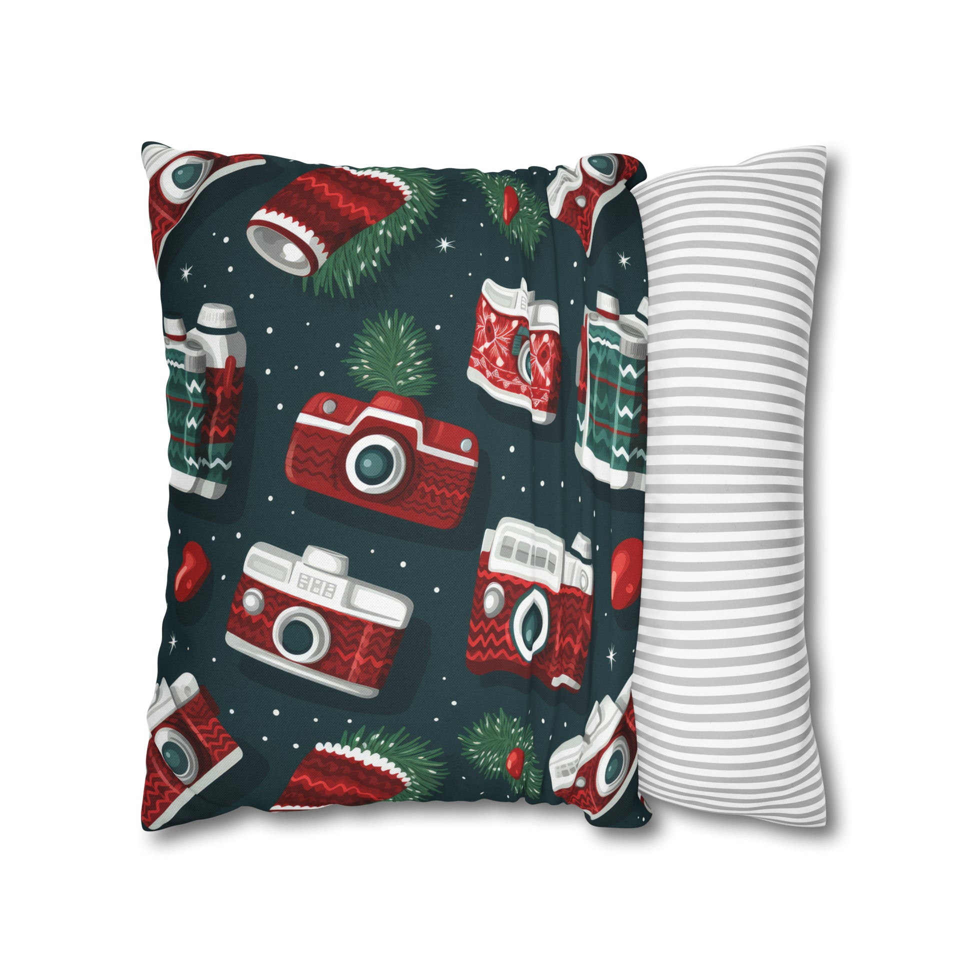 Vintage Camera Holiday Green Retro Pillow Case, Christmas Pillow Throw, Holiday Gift    - HolidayShoppingFinds