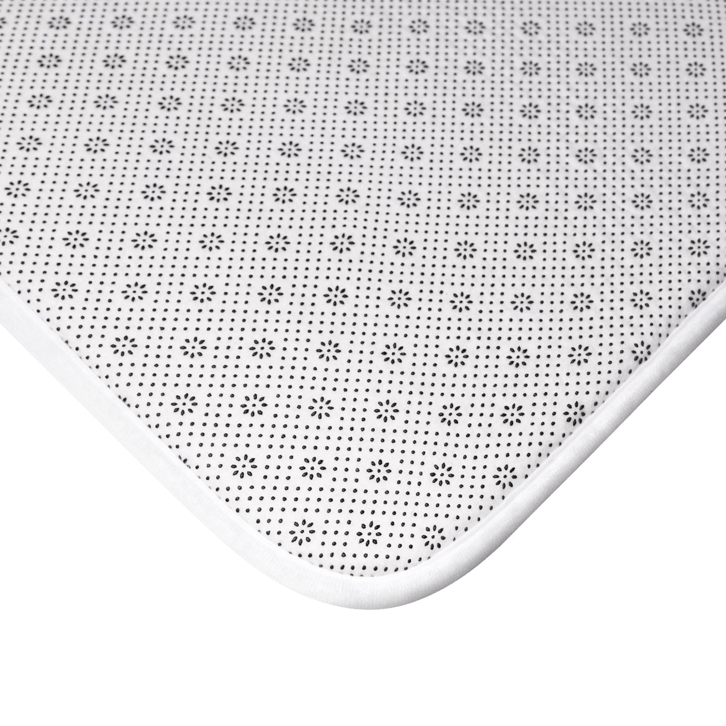 Polar Bears Winter Bath Mat, Festive Holiday Bath Rug    - HolidayShoppingFinds