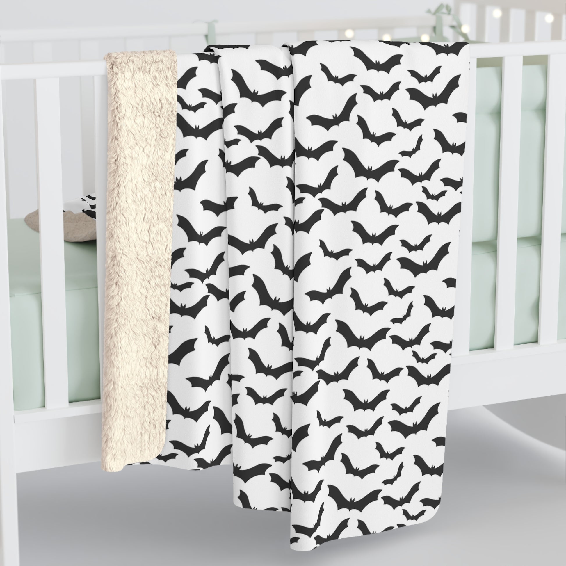 Spooky Bats Sherpa Fleece Blanket, Halloween Throw Blanket B&W Blanket    - HolidayShoppingFinds